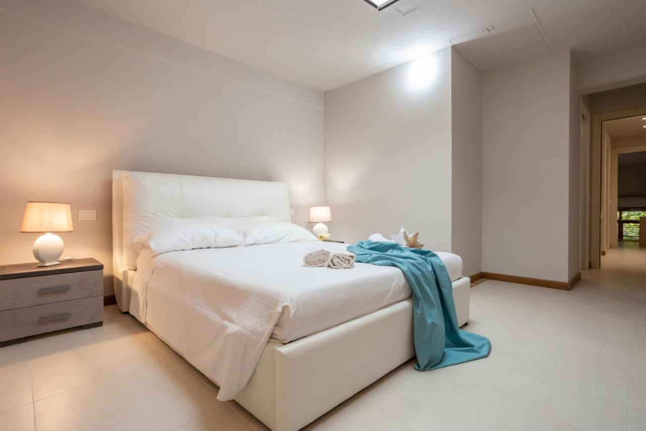 Malibu' Private Beach 1 Apartamento Calambrone